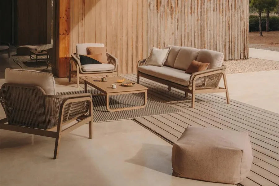 Sommerliche Outdoor-Ideen für Terrasse und Balkon: Möbel, Beleuchtung, Pflanzen, Textilien und Accessoires – Inspiration und Produkte bei kaqtu.ch.