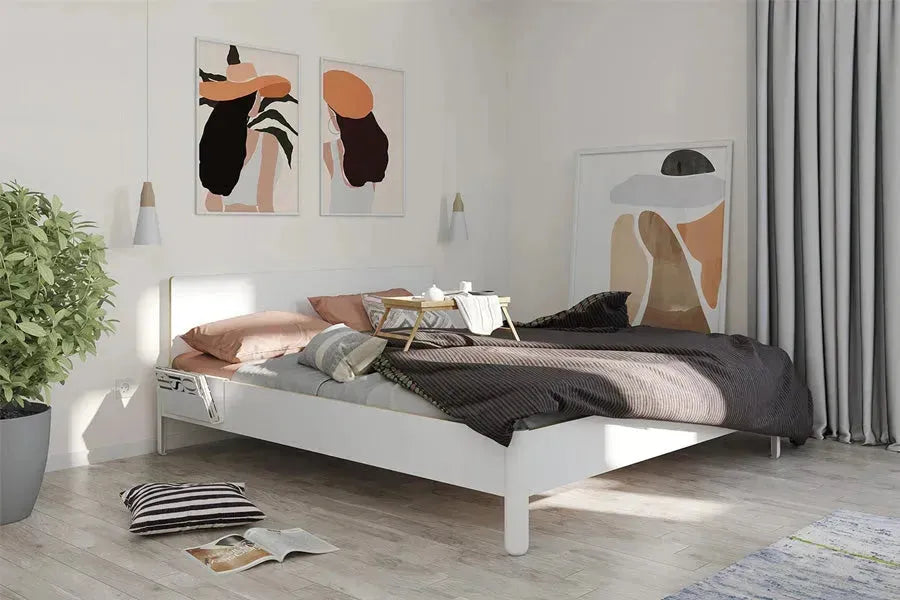 Das perfekte Bett fürs Schlafzimmer: Boxspring-, Futon-, Metall-, Holz-, Himmel- oder Schwebebett – Design trifft Komfort.