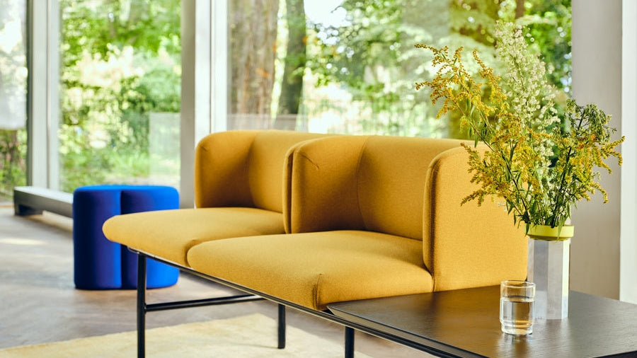 Modulares Agora Sitzsystem von MDD für moderne Arbeits- und Loungebereiche