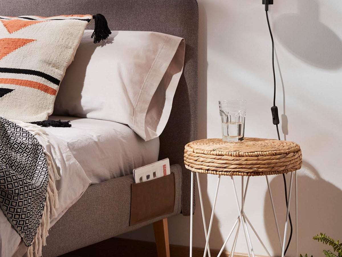 Elegante Aria Kollektion von Kave Home: stilvolle Möbel und Accessoires in harmonischen Farben und modernem Design.