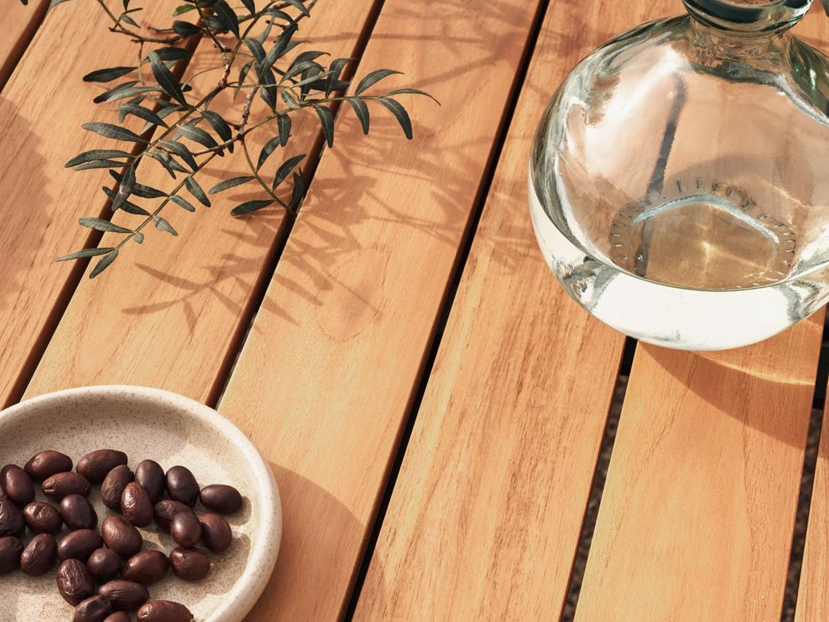 Elegante Brenna Kollektion von Kave Home: stilvolle Möbel mit modernem Design und warmen Holztönen.