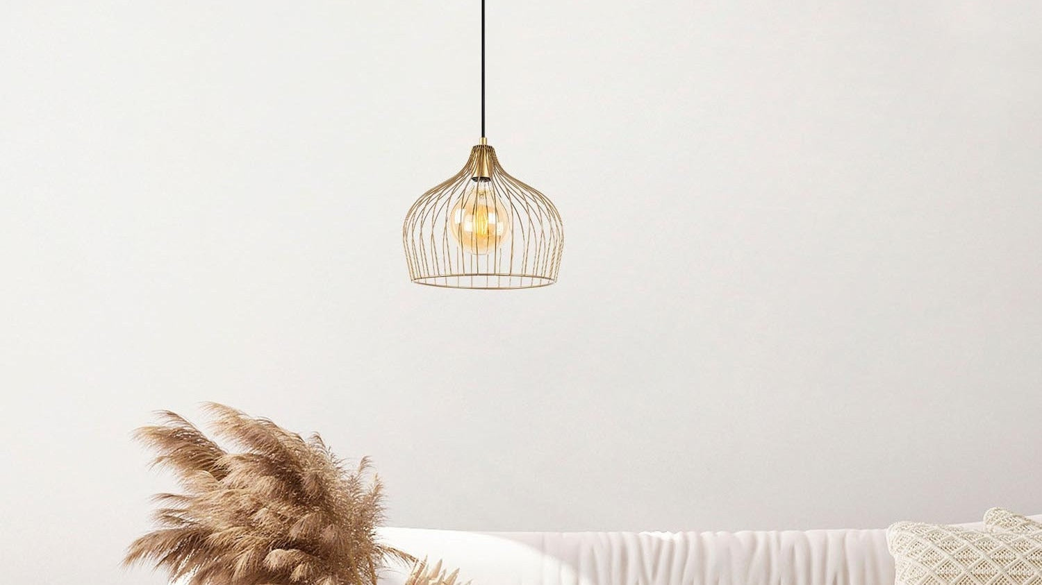 Elegante Bek Kollektion von Opviq: stilvolle Mode mit modernen Schnitten und hochwertigen Materialien.