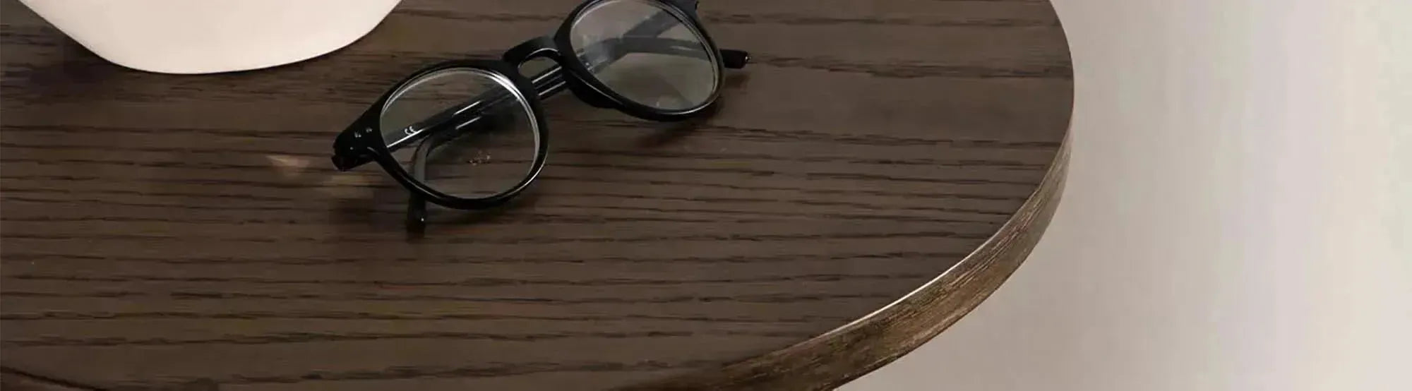 Entdecke die elegante Tischserie Bianca von Venture Home. Hochwertige Materialien, zeitgemäßes Design und pflegeleichte Oberflächen für dein Zuhause.