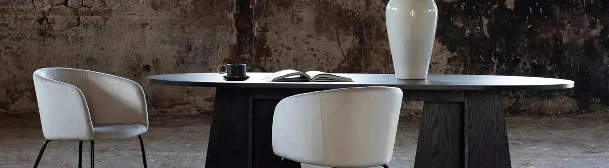 Entdecke die stilvolle Bootcut Tischserie von Venture Home. Hochwertige Materialien, elegantes Design und vielfältige Größen für jeden Raum.