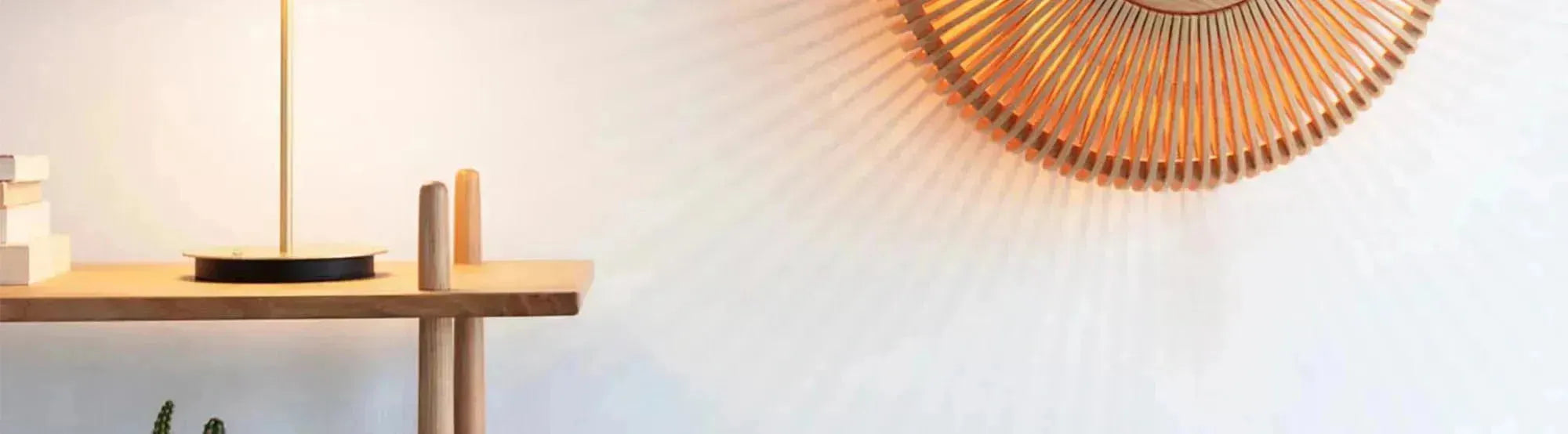 Entdecke die elegante Clava Kollektion von Umage: stilvolle Pendelleuchten, Tischleuchten und Stehleuchten für jedes Zuhause.