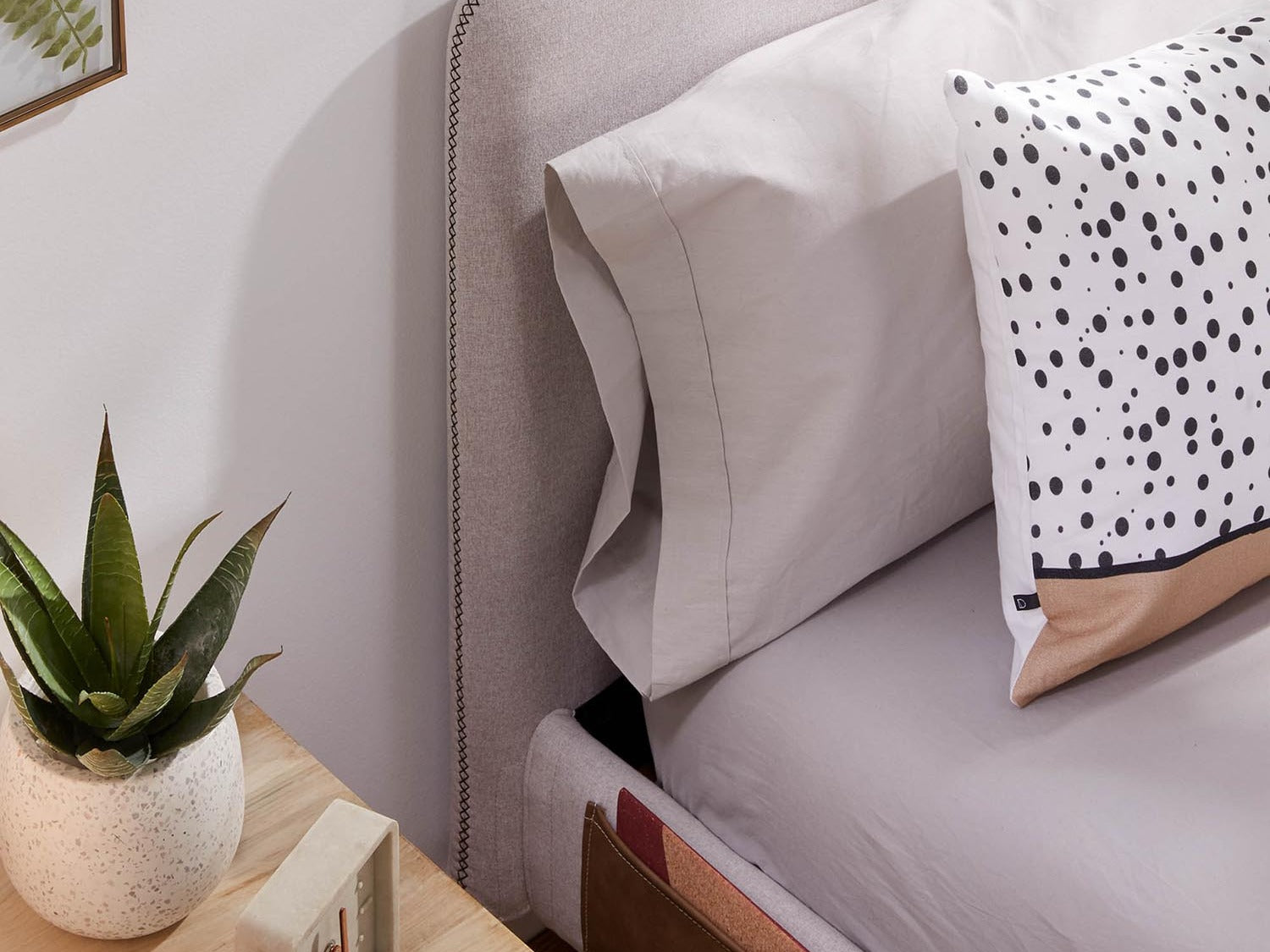 Elegante Dyla Kollektion von Kave Home: stilvolle Möbel und Accessoires in harmonischen Farben für modernes Wohnen.