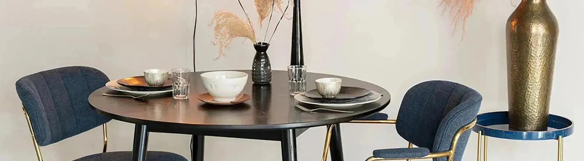 Entdecke die stilvollen Fabio Tische von White Label Living. Modernes Design, hochwertige Materialien und vielseitige Größen für jeden Raum.