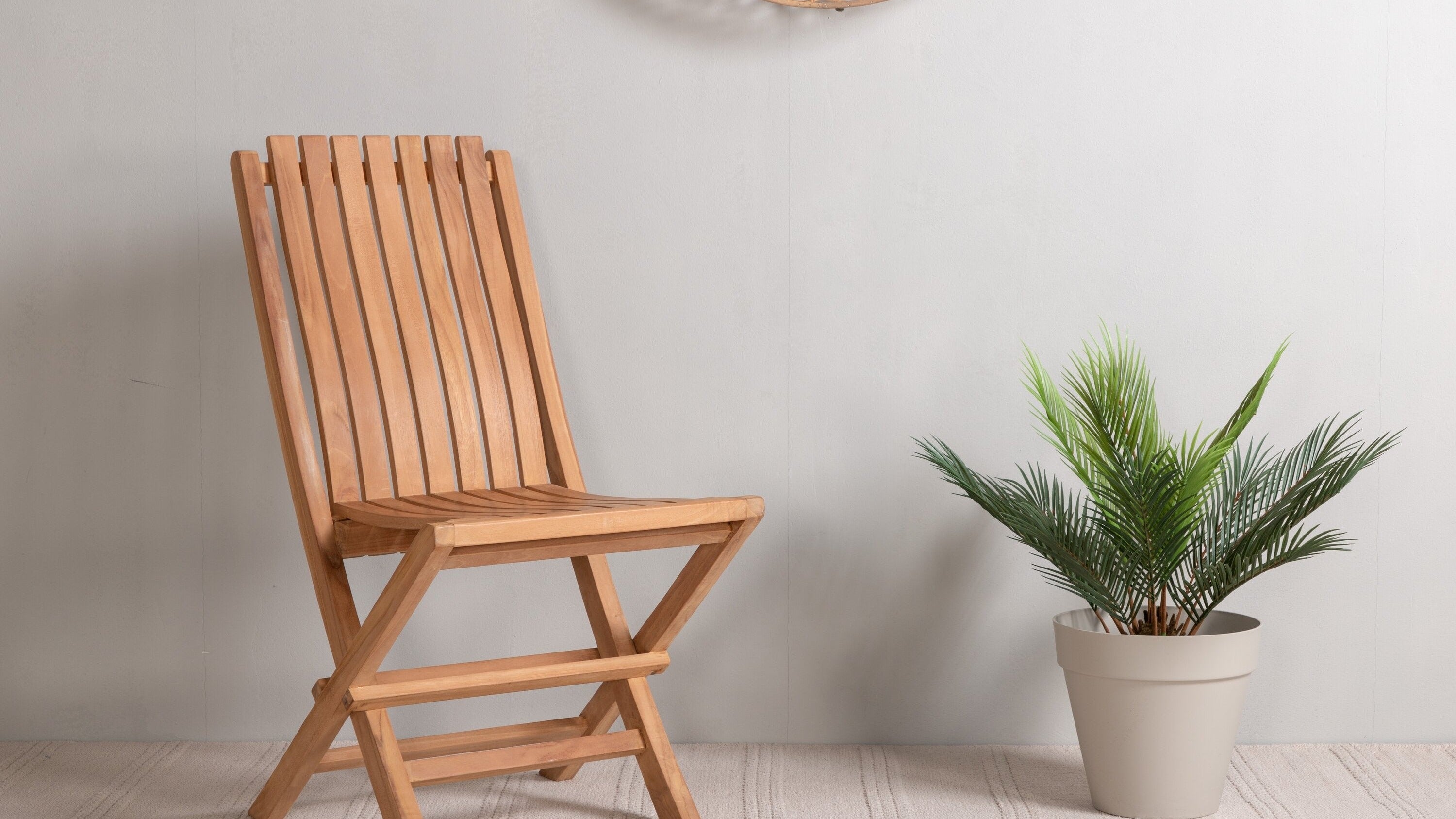 Entspanne stilvoll im Freien mit der Ghana Kollektion von Venture Home. Hochwertige Outdoor Möbel, elegantes Design und Komfort für jeden Anlass.