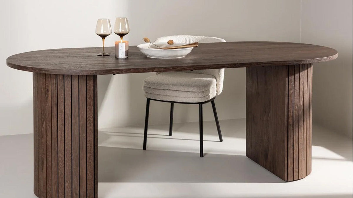Härön VentureHome präsentiert nachhaltige, vielseitige Möbel für Wohnzimmer, Schlafzimmer und Büro in modernem Design und hoher Qualität.