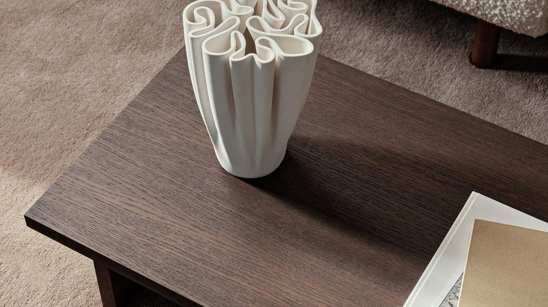 Kona von Ferm Living: Skandinavische Eleganz trifft Funktionalität.