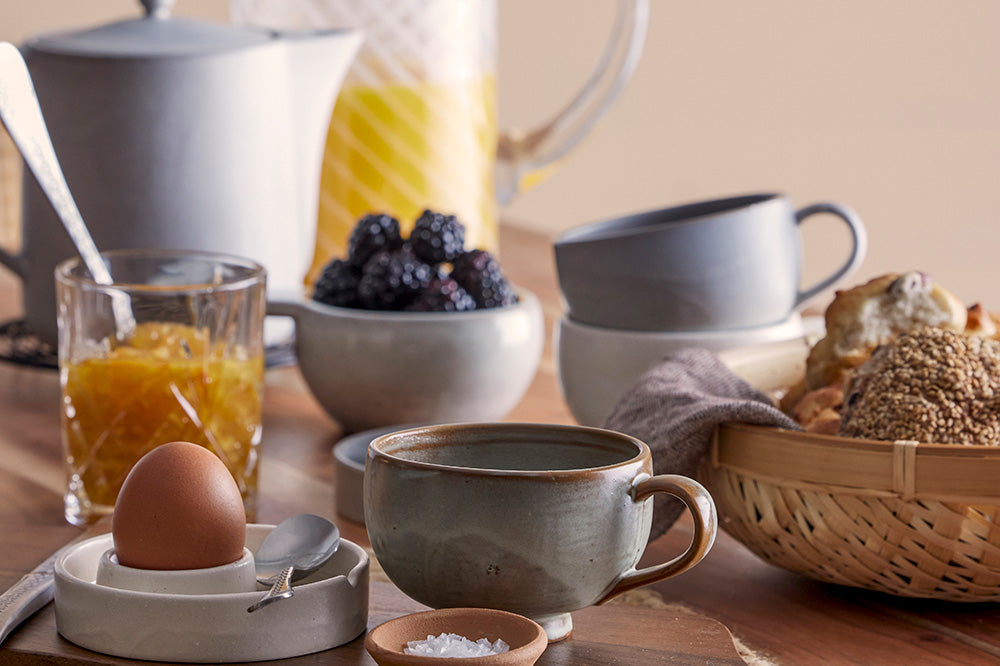 Entdecke stilvolle Küchenhelfer bei KAQTU: von Geschirr über Küchengeräte bis zu Designmarken. Koche, serviere und genieße mit Stil!