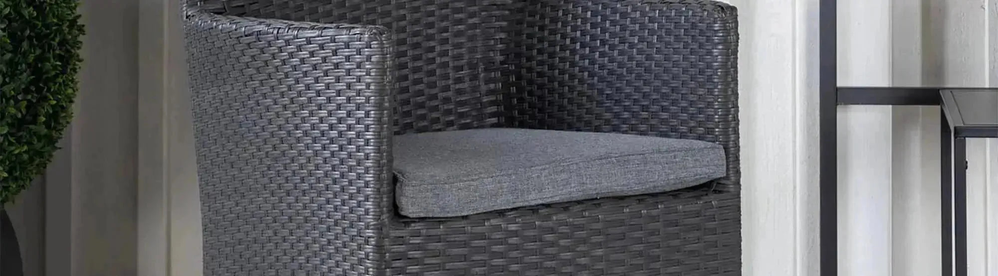 Malin Gartenstühle von Venture Home: modernes Design, wetterbeständig, komfortable Polsterung – stilvolle, pflegeleichte Stühle für den Garten.