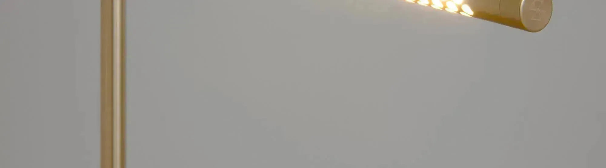 Entdecke die Omni Leuchten von Umage: skandinavisches Design, vielseitige Größen, anpassbare Lichtintensität und nachhaltige Eleganz für dein Zuhause.