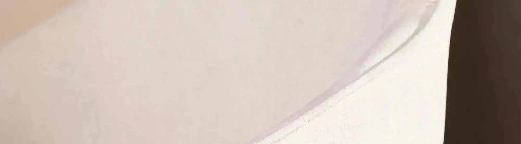 Entdecke die eleganten Rosie-Stühle von Venture Home – stilvoll, komfortabel und vielseitig für Esszimmer, Wohnzimmer und Flur.