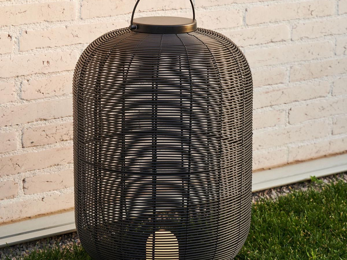 Elegante Saranella Kollektion von Kave Home: stilvolle Möbel mit modernem Design und harmonischen Farben.