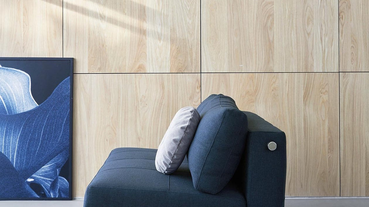 Entdecke die Cubed Kollektion von Innovation Living: kompakte Bettsofas und Schlafsessel, die Platz sparen und höchsten Schlafkomfort bieten. Ideal für kleine Räume!