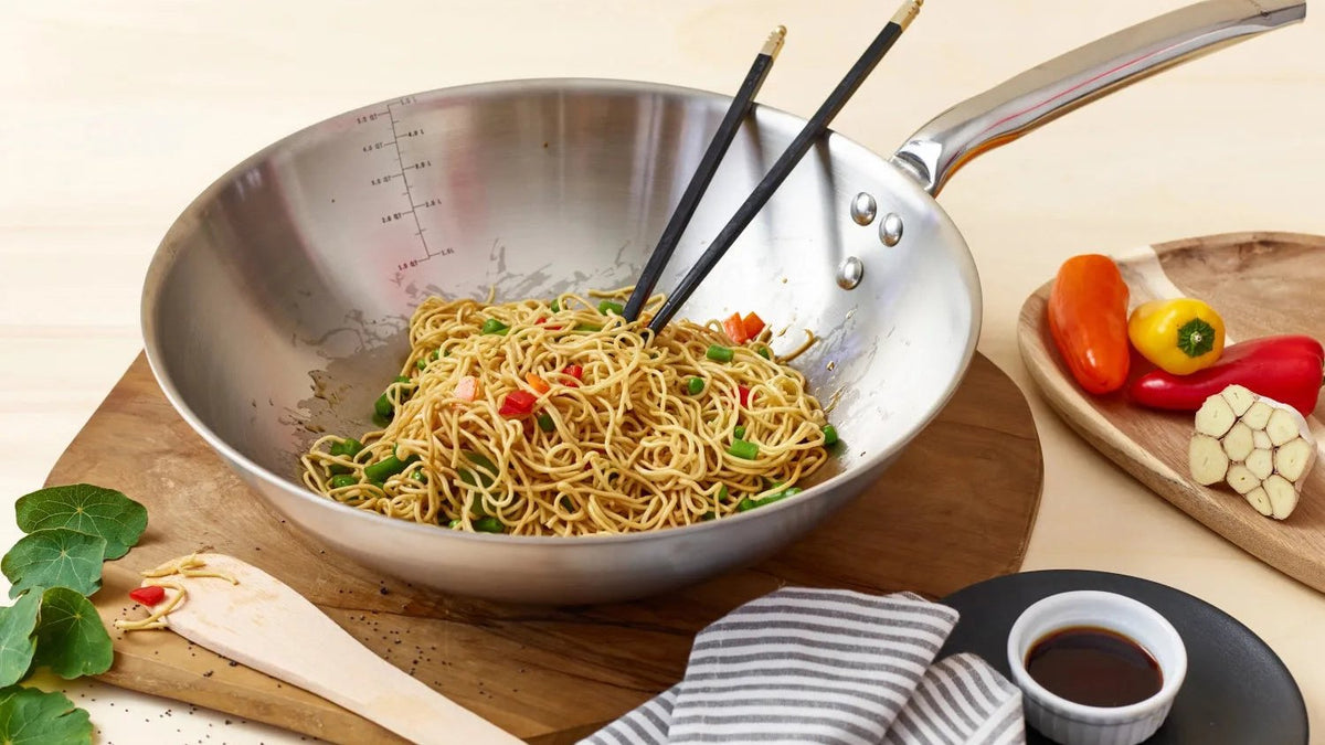 de Buyer Alchimy Kochgeschirr aus Edelstahl: Bratpfanne, Wok, Sauteuse und Stielkasserolle