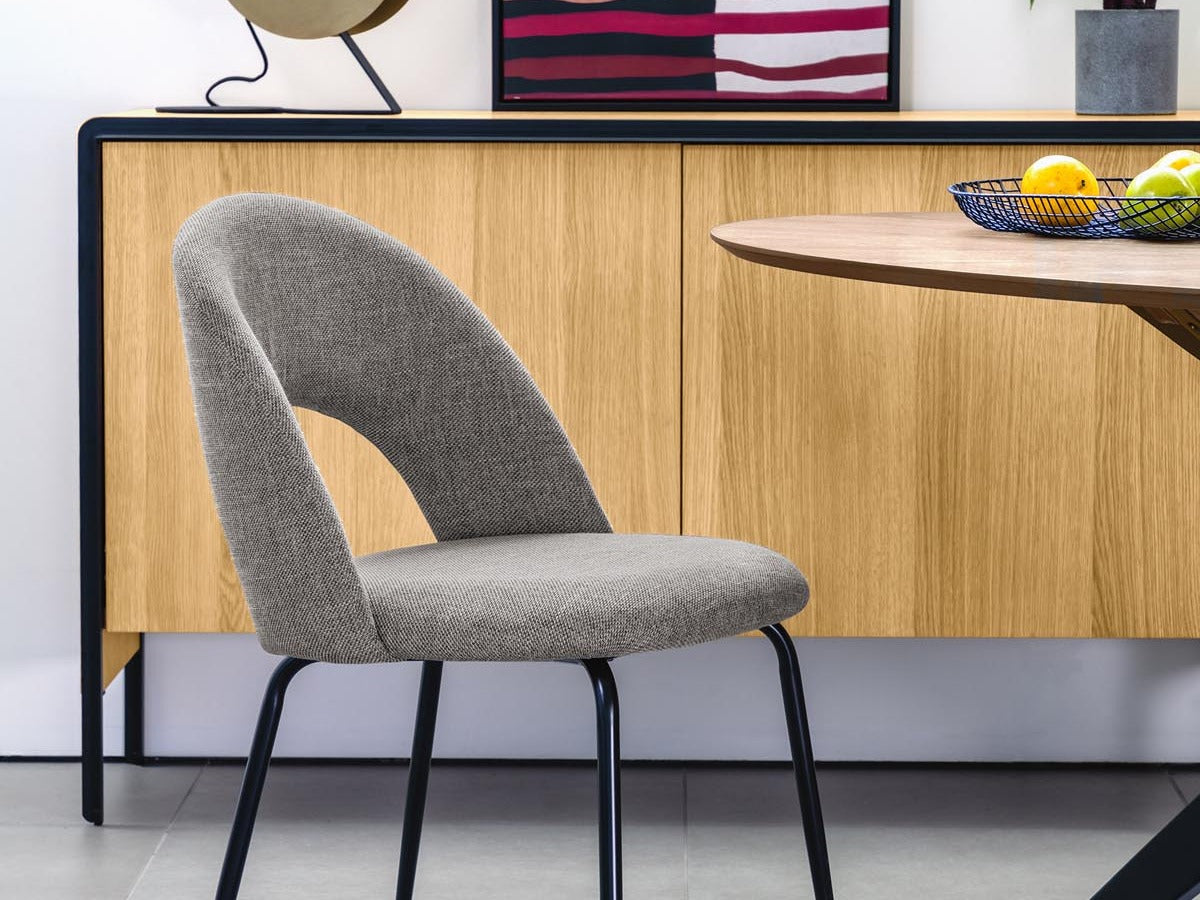 Entdecke die eleganten Mahalia Stühle von Kave Home – stilvoll, komfortabel und perfekt für jeden Raum. Verleihe deinem Zuhause Charakter!