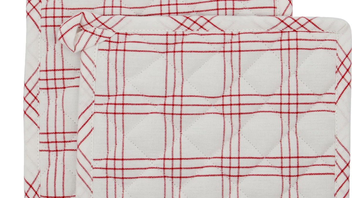 Geschirrtücher, Topflappen und Tischdecke der Serie NVChef von Nicolas Vahé in Rot, Grün und Blau mit Karomuster