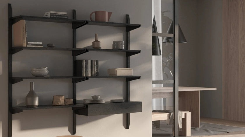 Noki Wandregal von Tamo mit modularen Holzböden und japanischer Klarheit