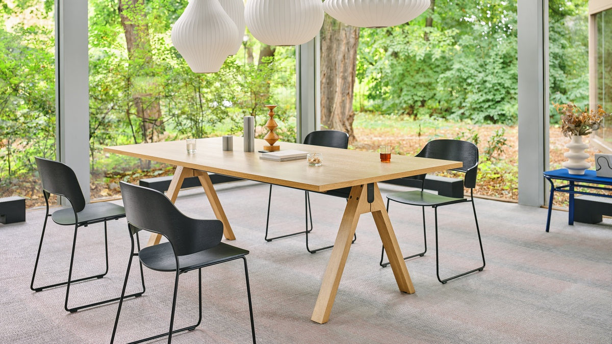 Afi Stuhl von MDD mit Holzrückenlehne und gepolsterter Sitzfläche