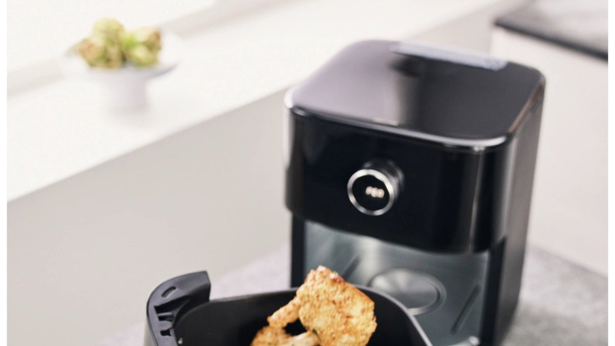 Zwilling Enfinigy Küchengeräte in Schwarz: Heissluftfritteuse, Toaster, Kontaktgrill und Zitruspresse in der Küche