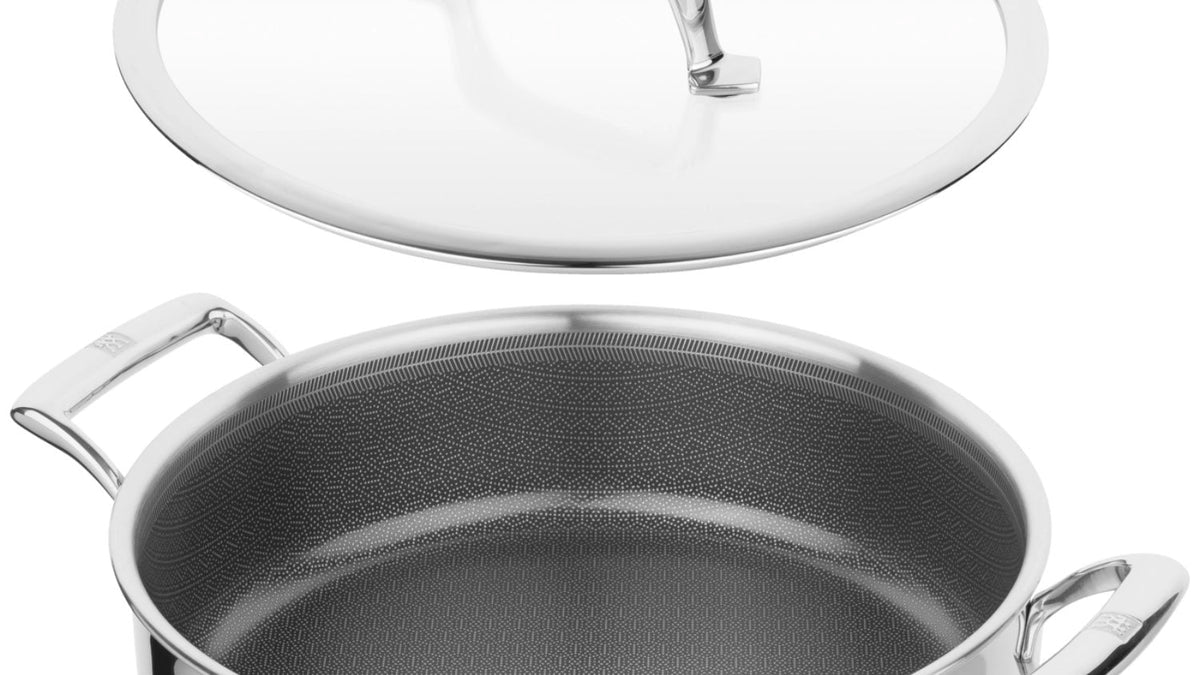 Zwilling Peak Bratpfannen aus titanverstärktem Edelstahl mit CERAFORCE HyCoat Beschichtung in verschiedenen Grössen