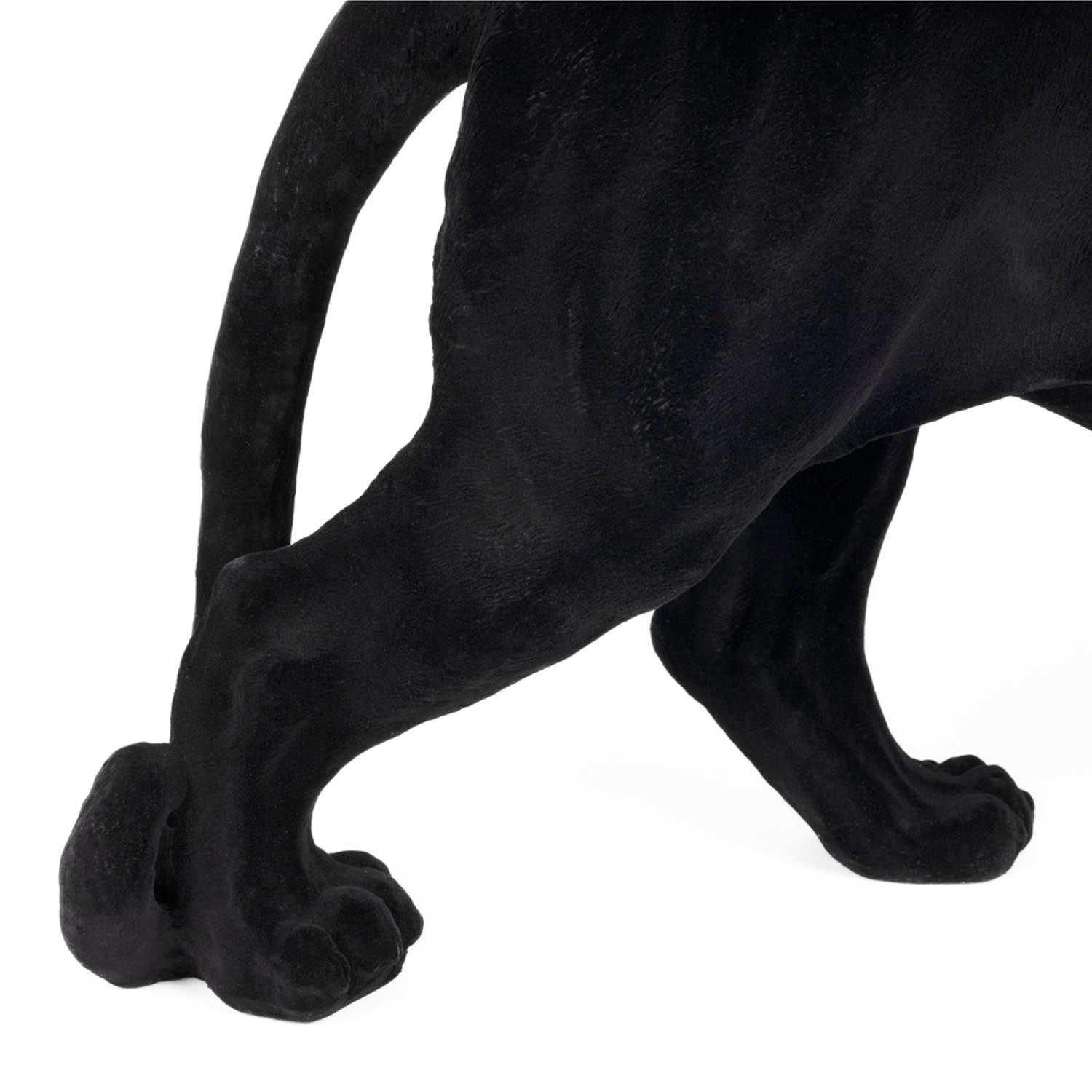 Der DOPE AS HELL Beistelltisch von Bold Monkey überzeugt mit modernem Stil und ist ein einzigartiges Highlight für Ihre Einrichtung.