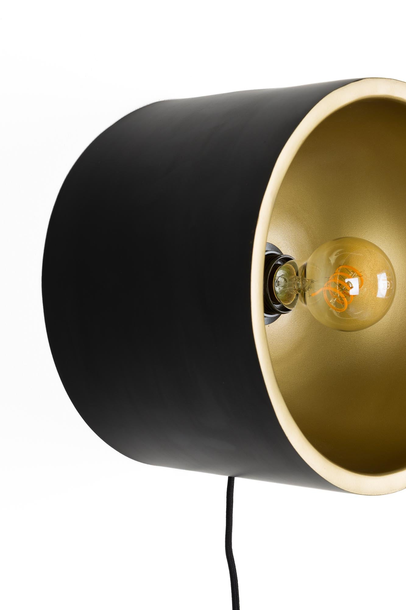 Die Wandleuchte Sunny Rund M von White Label Living besticht durch modernes Design und hochwertige Verarbeitung.