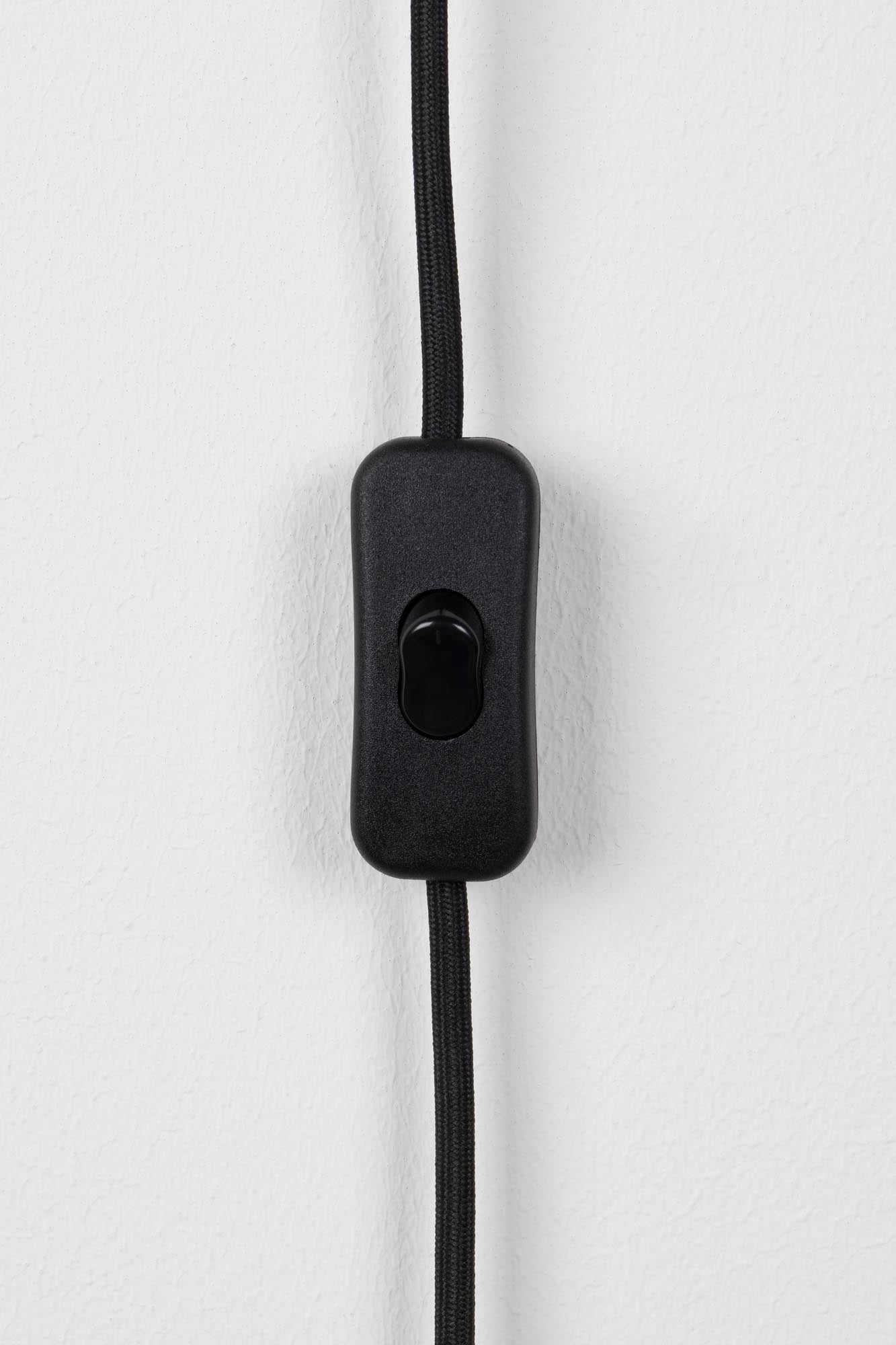 Die Wandleuchte Sunny Rund M von White Label Living bietet modernes Design und hochwertige Verarbeitung für stilvolle Wohnräume.