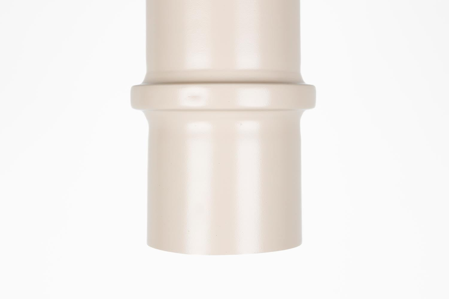 Die Duct S Pendelleuchte von White Label Living besticht durch modernes Design, hochwertige Materialien und stilvolle Eleganz.