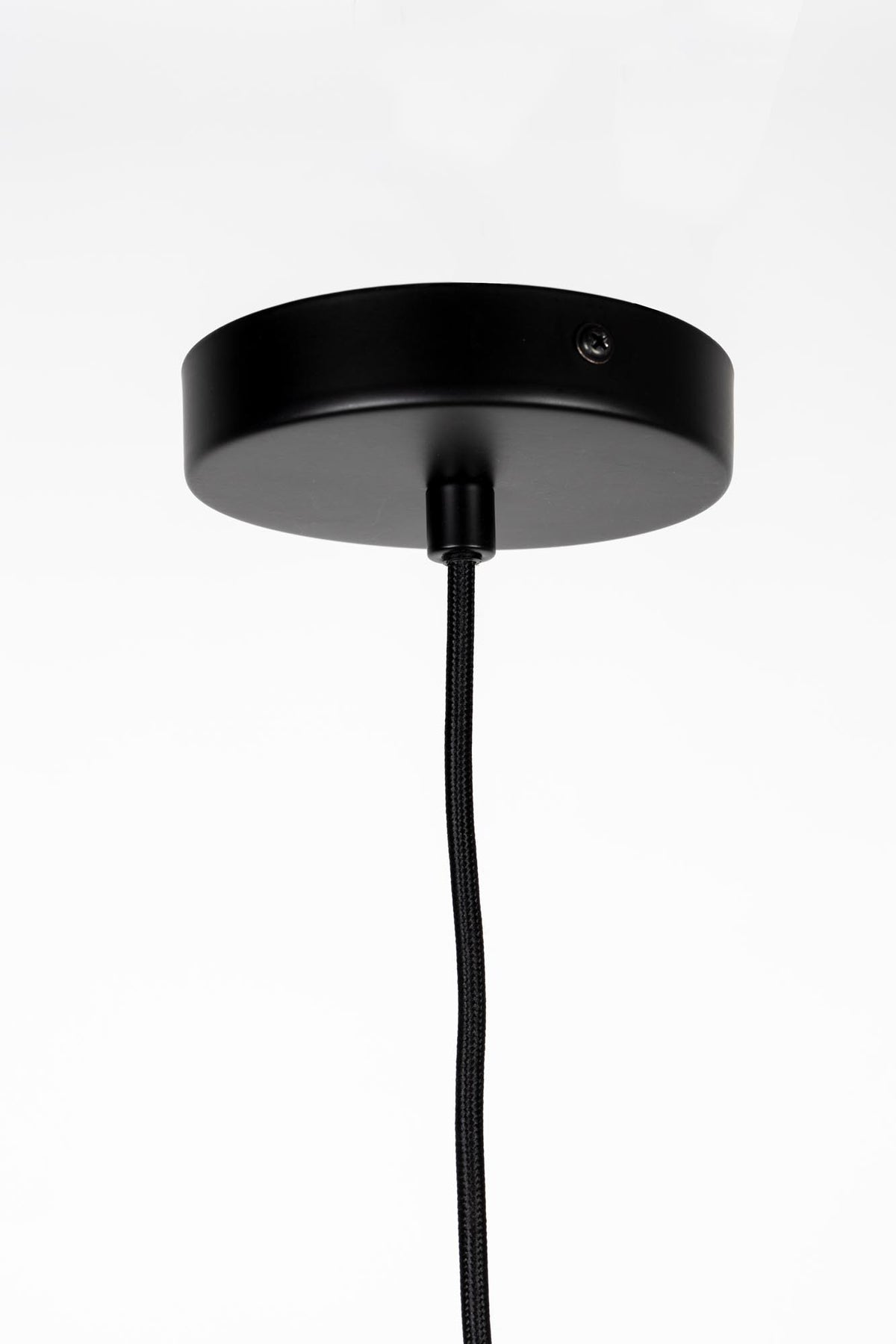 Pendellampe Duct S in Schwarz präsentiert im Onlineshop von KAQTU Design AG. Pendelleuchte ist von White Label Living
