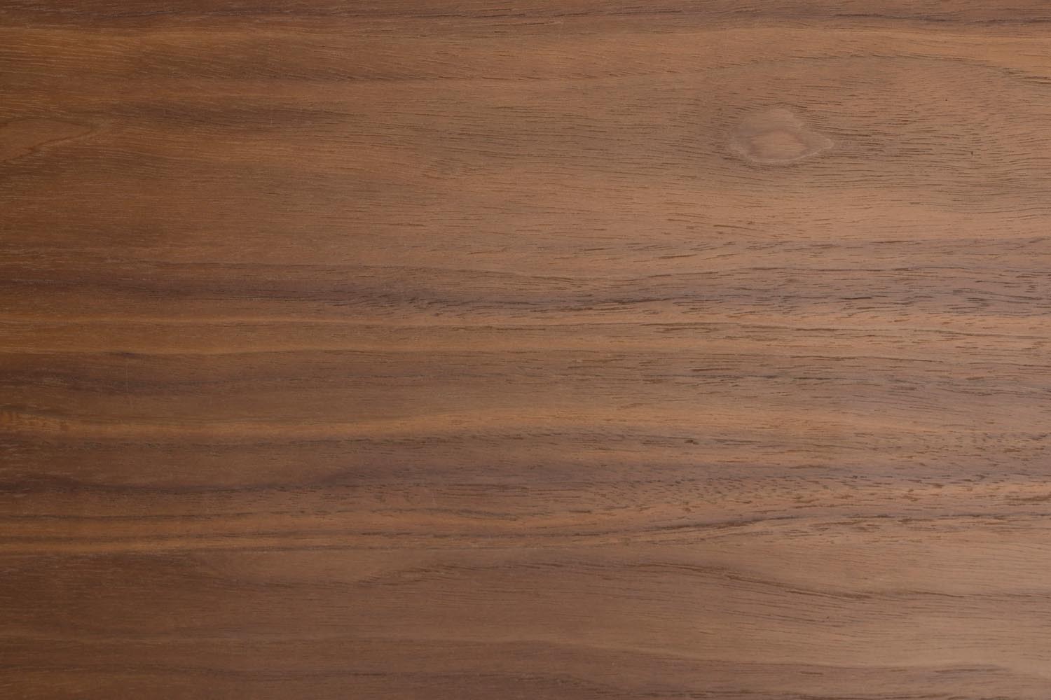 Das Zuiver Cabinet Rise besticht durch modernes Design und Funktionalität, ideal für stilvolle und praktische Wohnräume.