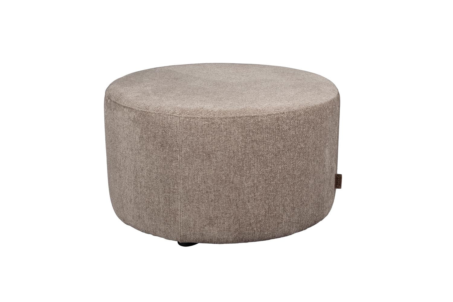 Der Rocca Pouf von Dutchbone vereint stilvolles Design, erstklassige Qualität und flexible Nutzungsmöglichkeiten.