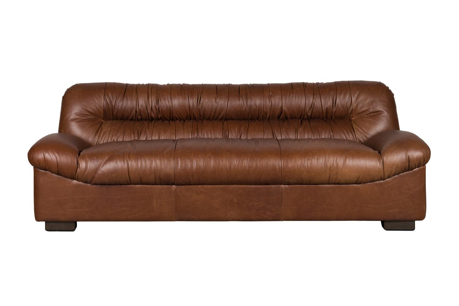 Das Sofa Douglas von Dutchbone vereint stilvolles Design und Komfort, ideal für moderne und einladende Wohnräume.