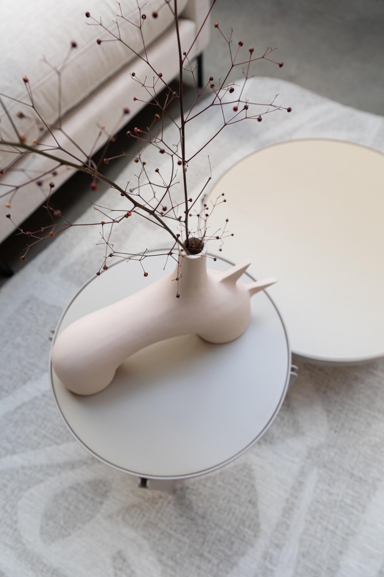 Moderner Beistelltisch Centre von Zuiver, stilvolles Design, ideal für Wohnzimmer oder Büro, vielseitig und elegant.