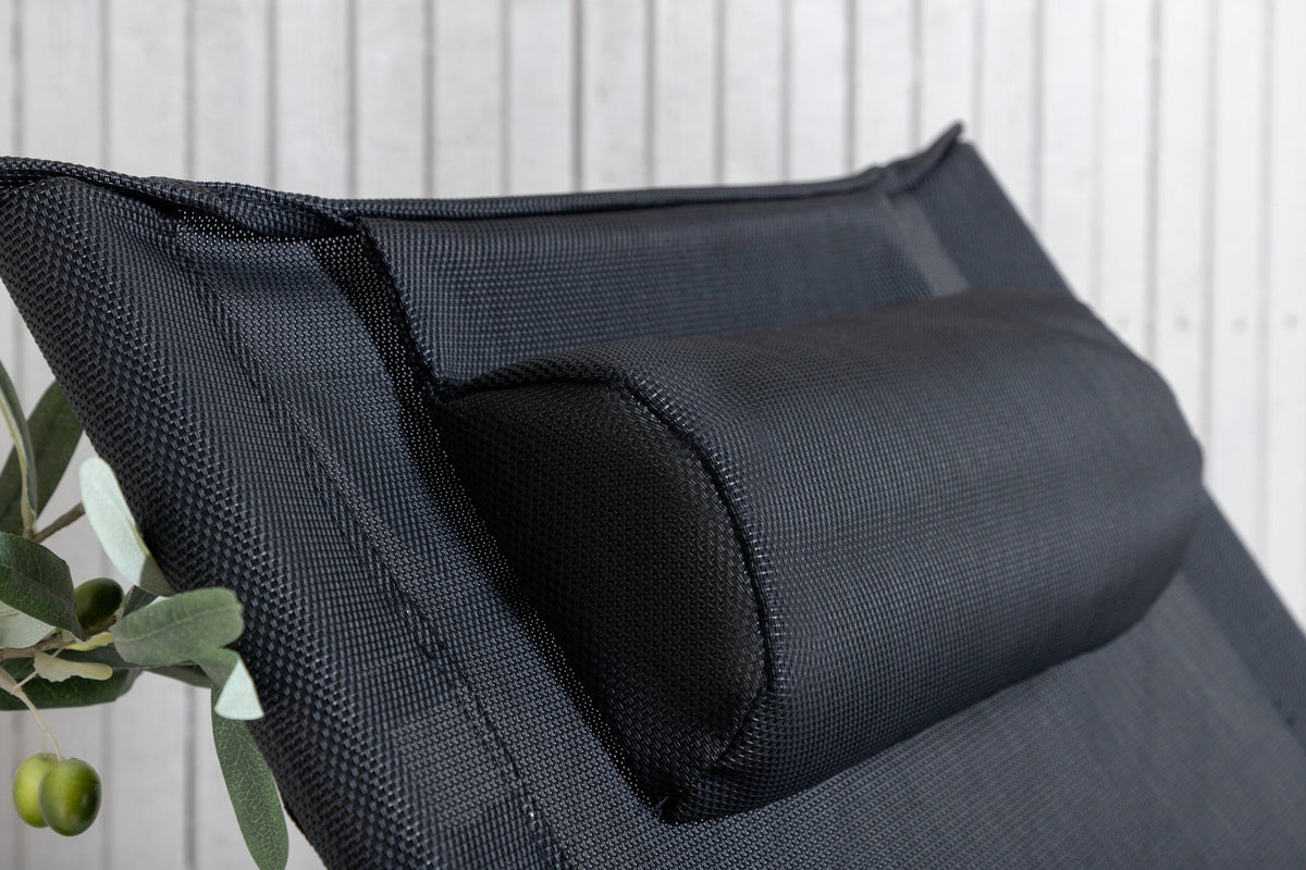 Sevilla Sun Lounge in Schwarz präsentiert im Onlineshop von KAQTU Design AG. Liegestuhl ist von Venture Home