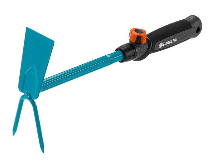 GARDENA Handdoppelhacke Combi gerade 5 cm in präsentiert im Onlineshop von KAQTU Design AG. Gartenwerkzeug ist von GARDENA