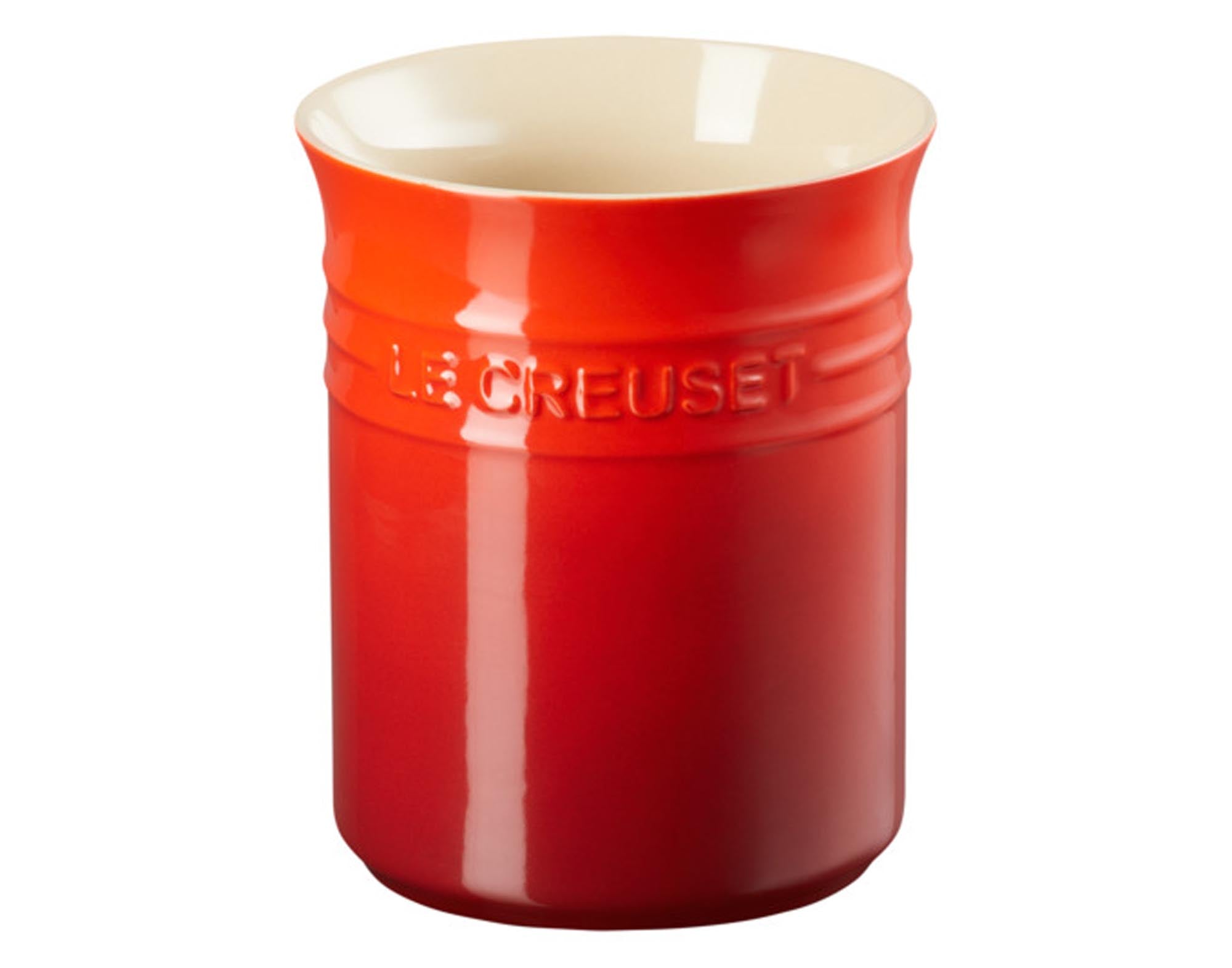 LE CREUSET Kellentopf kirschrot in präsentiert im Onlineshop von KAQTU Design AG. Küchenhelfer ist von LE CREUSET