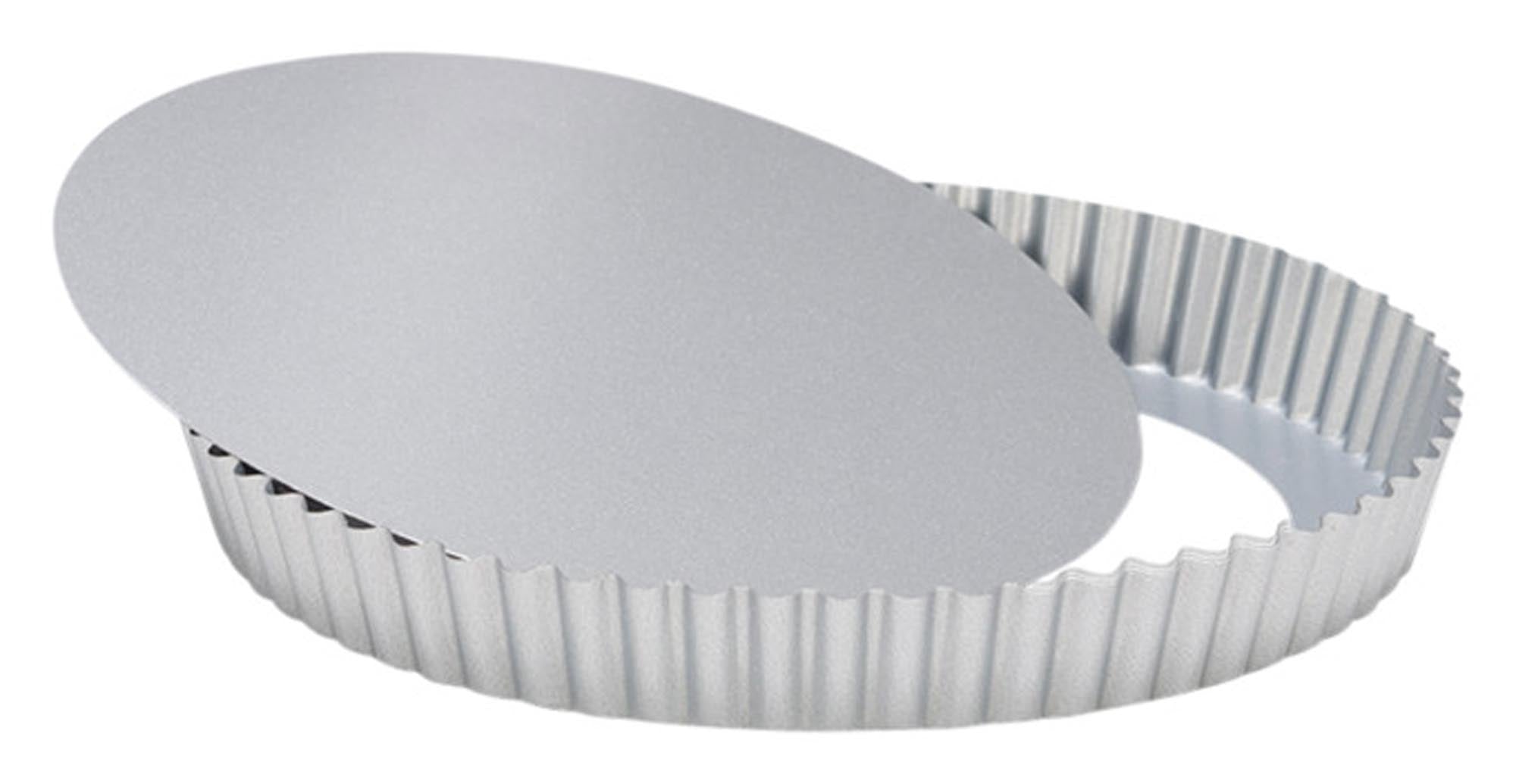 Entdecken Sie die PATISSE Quicheform mit losem Boden (ø 24 cm) – ideal für perfekte Quiches, Tartes und Gemüsekuchen. Hochwertige Antihaftbeschichtung!