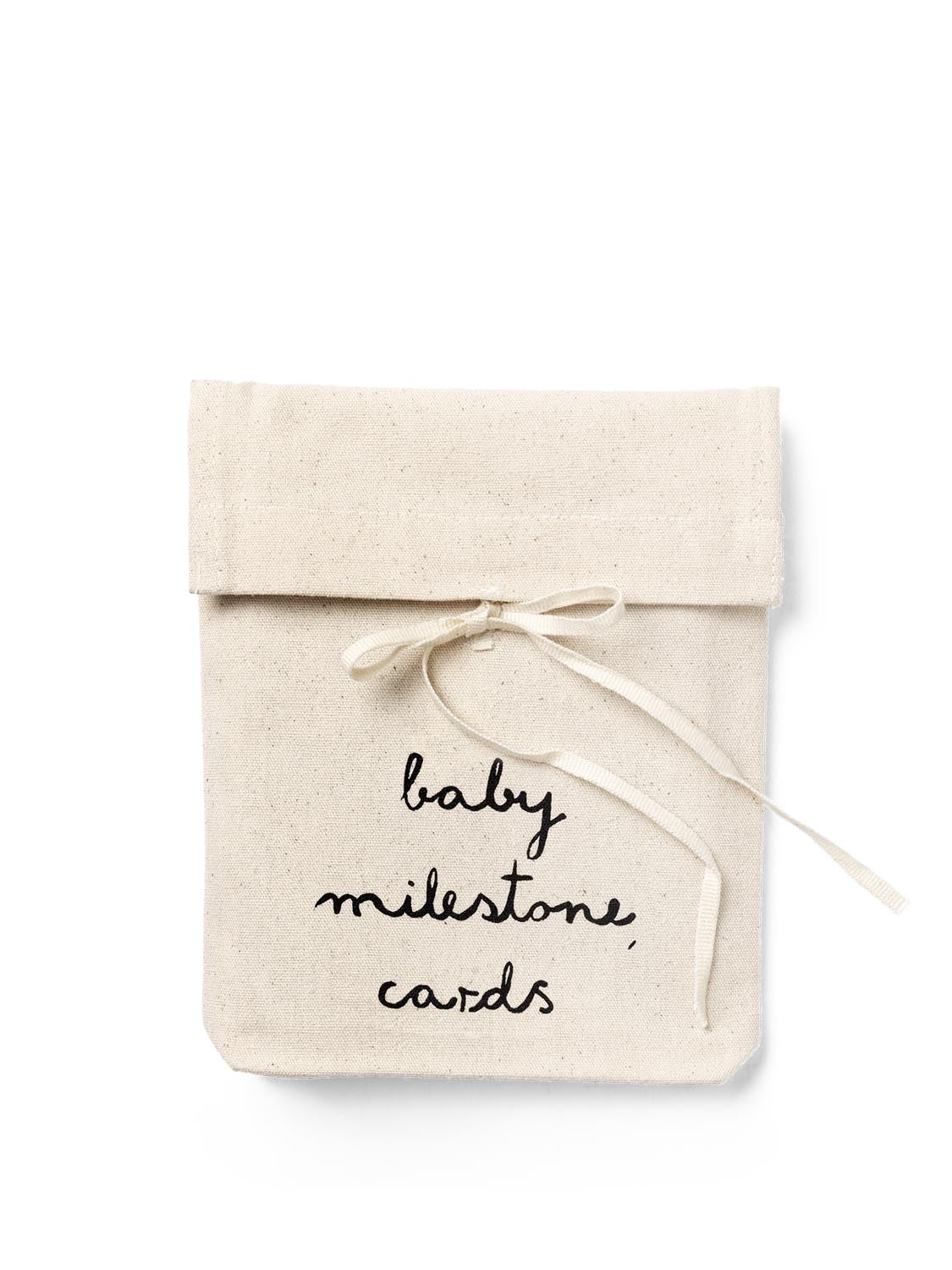 Stilvolle Milestone Cards von Ferm Living: Nachhaltig, dekorativ, ideal zur Dokumentation der Kindheitsentwicklung.