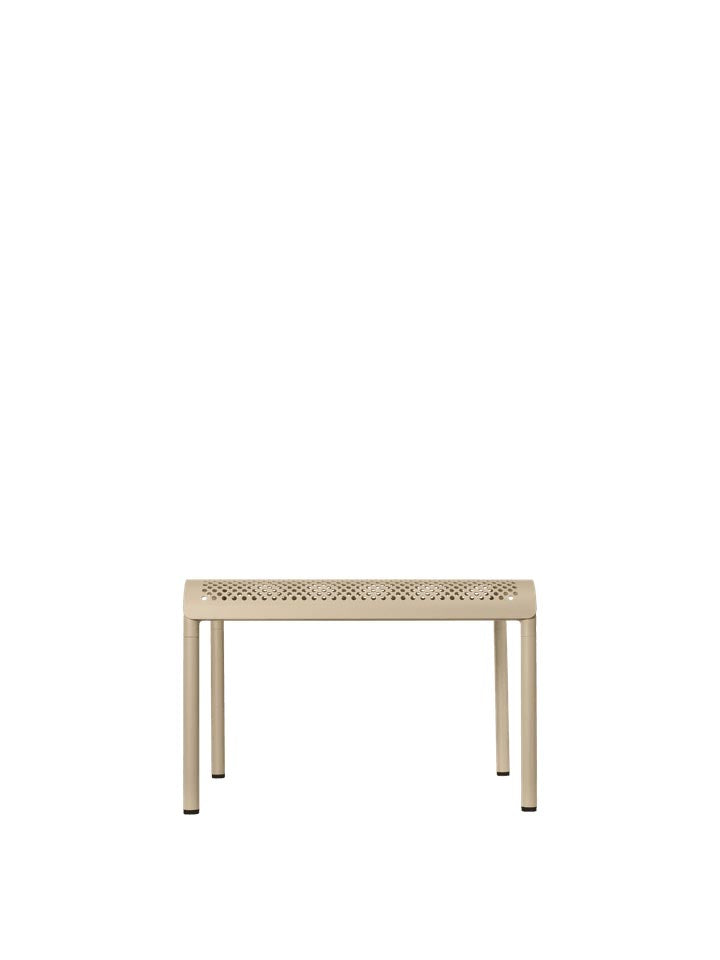 Stilvoller Dapple Loungetisch 57 x 57 von Ferm Living – ideal für Garten und Terrasse. Wetterfest, elegant und vielseitig einsetzbar.