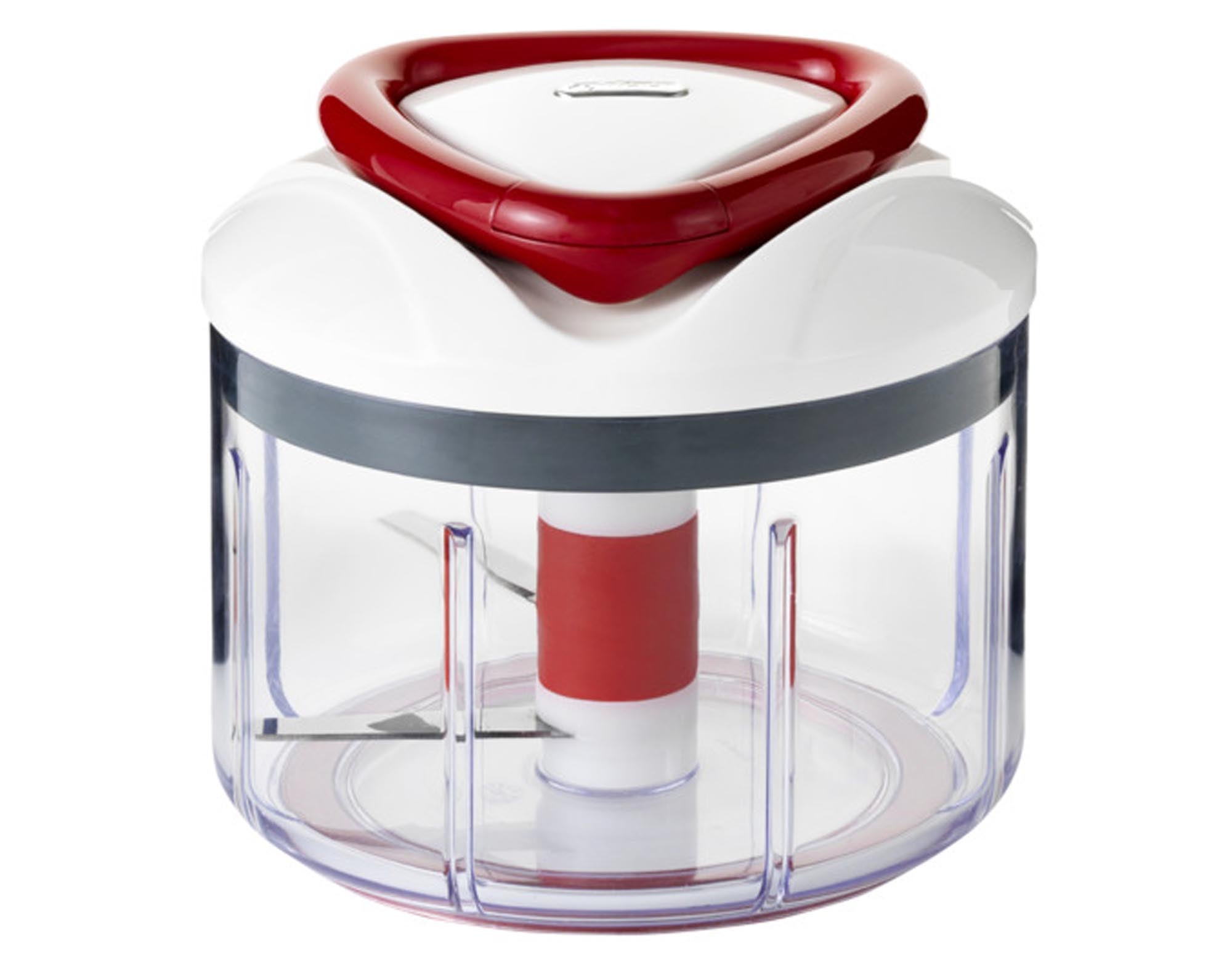 Der ZYLISS Multischneider Easy Pull ist ein ergonomisches Küchengerät mit scharfen Edelstahlklingen, ideal zum schnellen Zerkleinern von Gemüse, Kräutern und Obst.