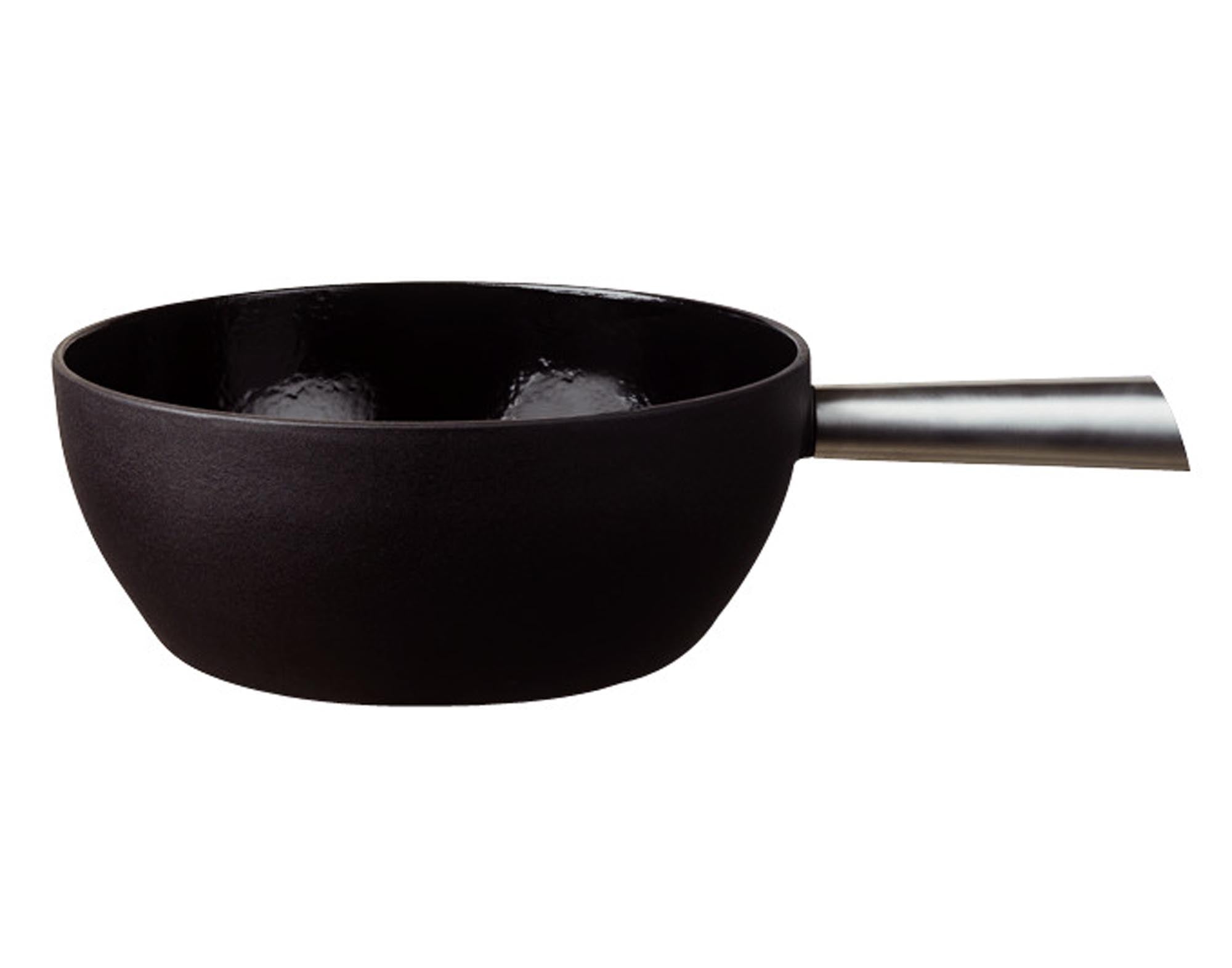 Entdecken Sie das STÖCKLI Fonduecaquelon Elégance Guss schwarz (ø 24 cm) – ideal für Käse- und Schokoladenfondue, stilvolles Design, gleichmäßige Wärmeverteilung.