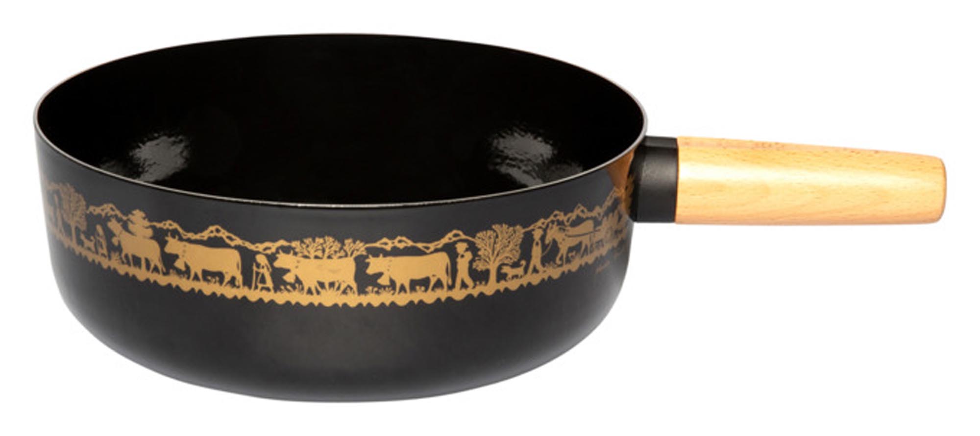 Entdecken Sie das STÖCKLI Fonduecaquelon Emotion Alpaufzug aus Gusseisen (ø 23 cm) – ideal für Käsefondue, Fleischfondue und mehr. Ein Blickfang für gesellige Abende!