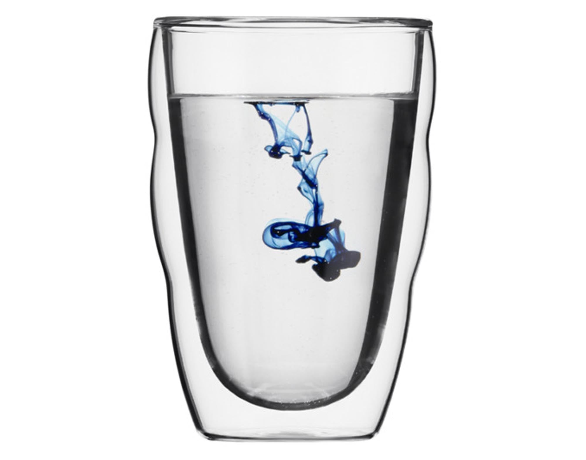 Entdecken Sie die BODUM Trinkgläser Pilatus: doppelwandig, 0,35 l, hitzebeständig, spülmaschinenfest, modernes Design für heiße und kalte Getränke.