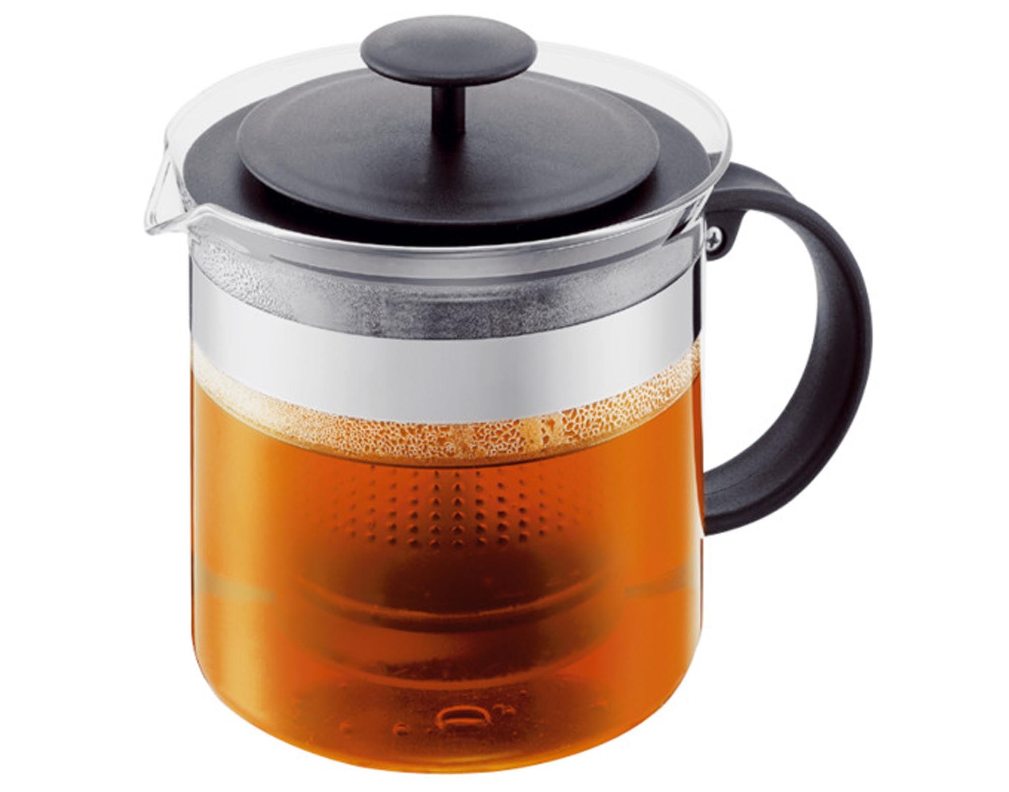 Entdecke die BODUM Teekanne Bistro 1.5 l mit Teepresse. Hitzebeständiges Borosilikatglas, Edelstahlfilter und modernes Design für perfekten Teegenuss.