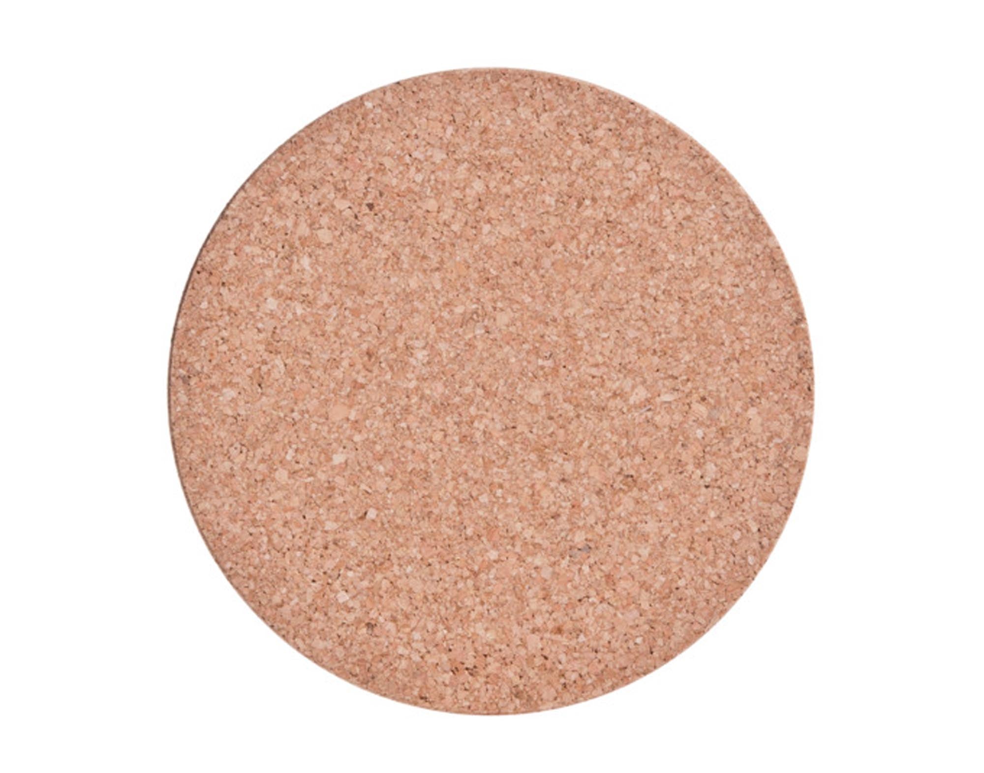 Der ZELLER Untersatz Kork ø 26 cm schützt Ihre Oberflächen vor Hitze und Kratzern. Hochwertig, nachhaltig und antibakteriell – ideal für jede Küche!