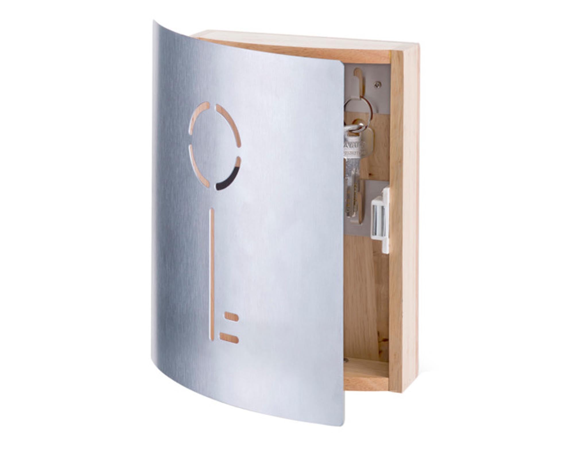 Entdecken Sie den ZELLER Schlüsselkasten Inox Gummibaum (21.5x6x24.5 cm) – stilvolle Aufbewahrung für Schlüssel, elegant und praktisch für jeden Eingangsbereich.