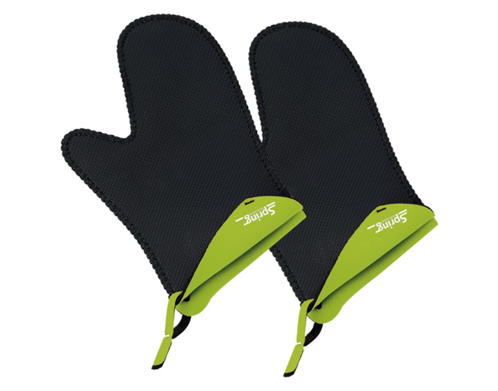 Entdecken Sie die SPRING Topfandschuhe kurz in hellgrün – hitzebeständig, pflegeleicht und ideal für sicheres Backen. Perfekt für Ihre Küche!